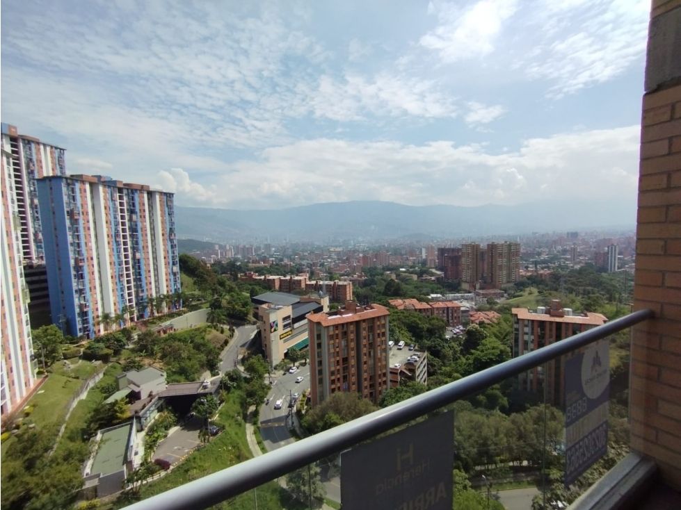 Apartamento en arriendo Antioquia Medellín Santa Rosa De Lima 90 m2 Habitaciones 2 Baños 2 Garajes 1 Precio $3200000