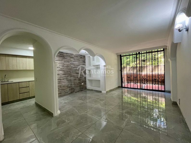 Apartamento en arriendo Antioquia Medellín El Diamante No2 90 m2 Habitaciones 3 Baños 2 Garajes 1 Precio $3800000