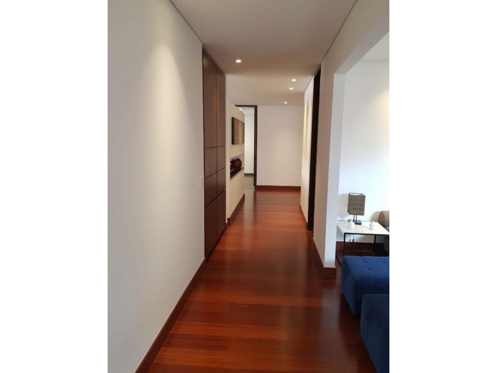 Apartamento en arriendo o venta Cundinamarca Bogotá Mazurén 223 m2 Habitaciones 4 Baños 4 Garajes 3 Precio venta $2000000000 Precio arriendo $10500000