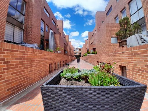 Casa en venta Cundinamarca Bogotá Iberia 169 m2 Habitaciones 3 Baños 3 Garajes 2 Precio $700000000