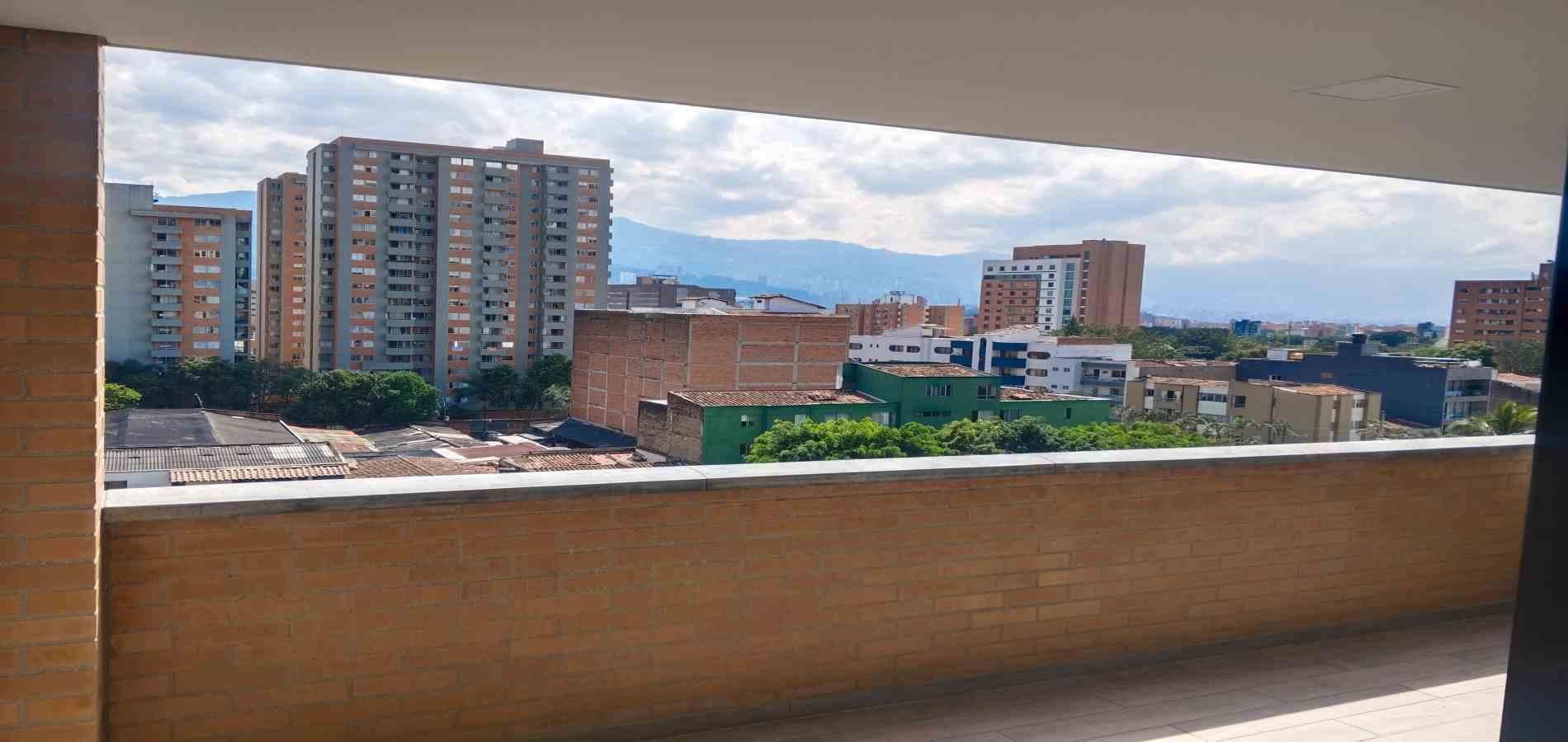 Apartamento en venta Antioquia Medellín Cuarta Brigada 74 m2 Habitaciones 2 Baños 2 Garajes 1 Precio $670000000