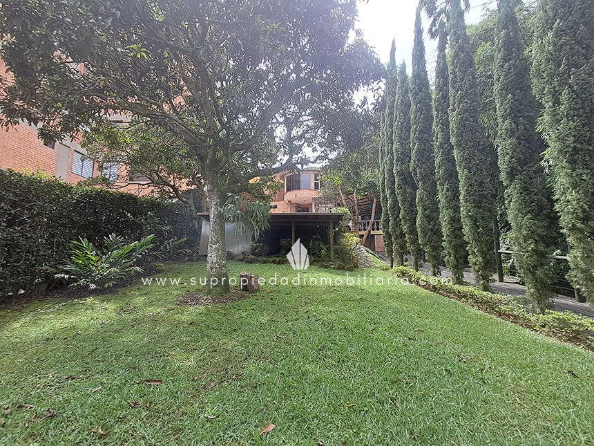 Casa en arriendo Antioquia Envigado Trianon 375 m2 Habitaciones 5 Baños 5 Garajes 6 Precio $14000000
