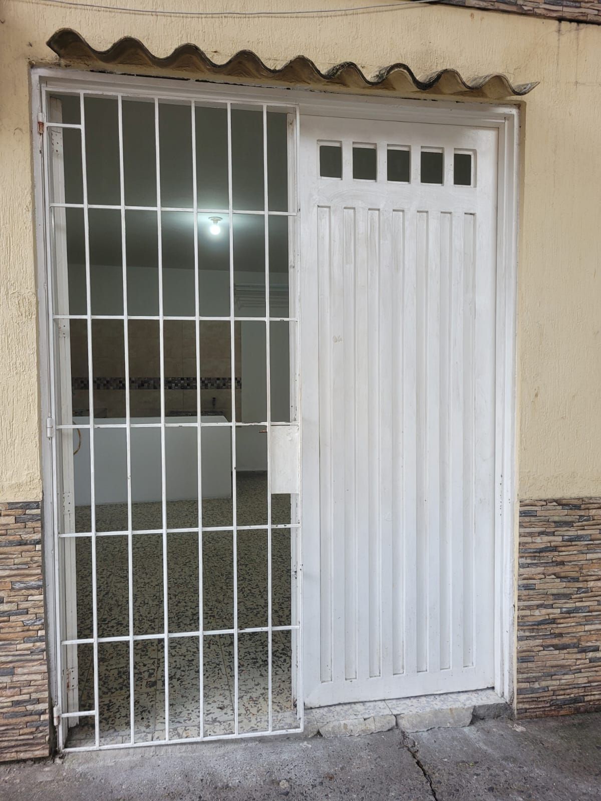 Apartaestudio en arriendo Valle Del Cauca Cali Junín 36 m2 Habitaciones 1 Baños 1 Garajes 1 Precio $930000