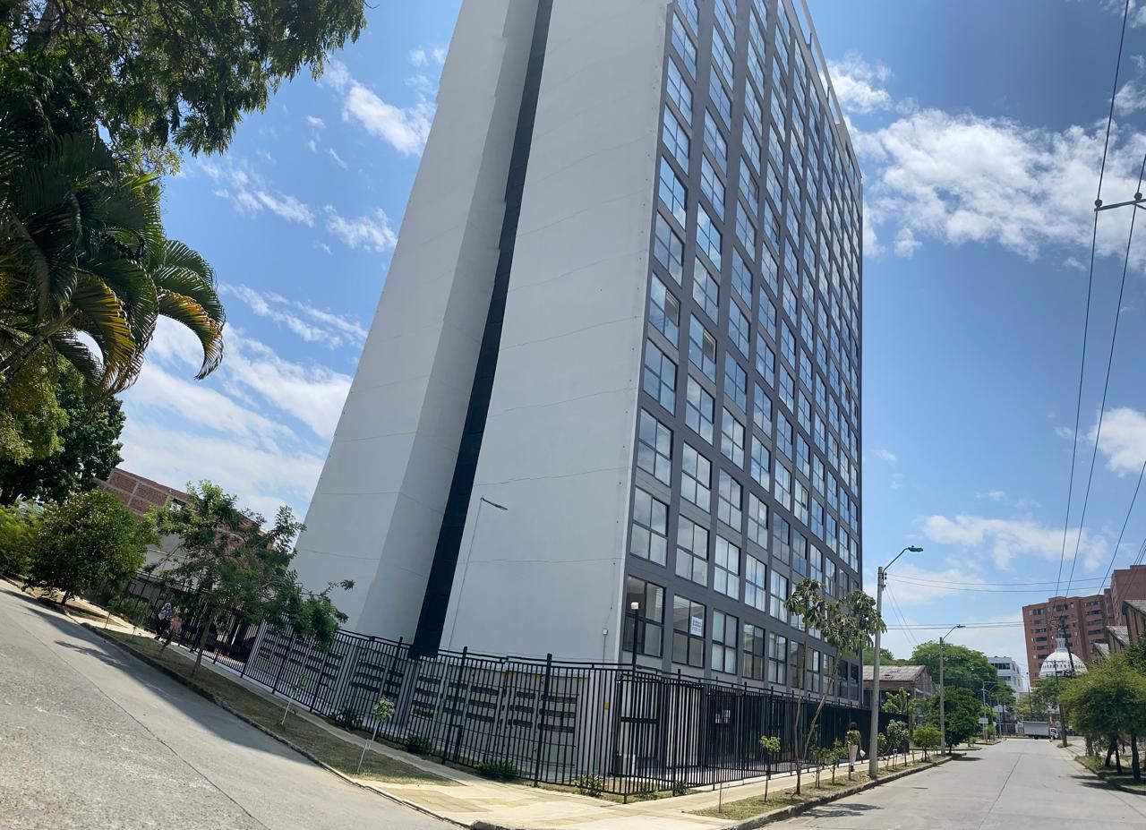 Apartaestudio en venta Valle Del Cauca Cali El Refugio 32 m2 Habitaciones 1 Baños 1 Garajes 1 Precio $280000000