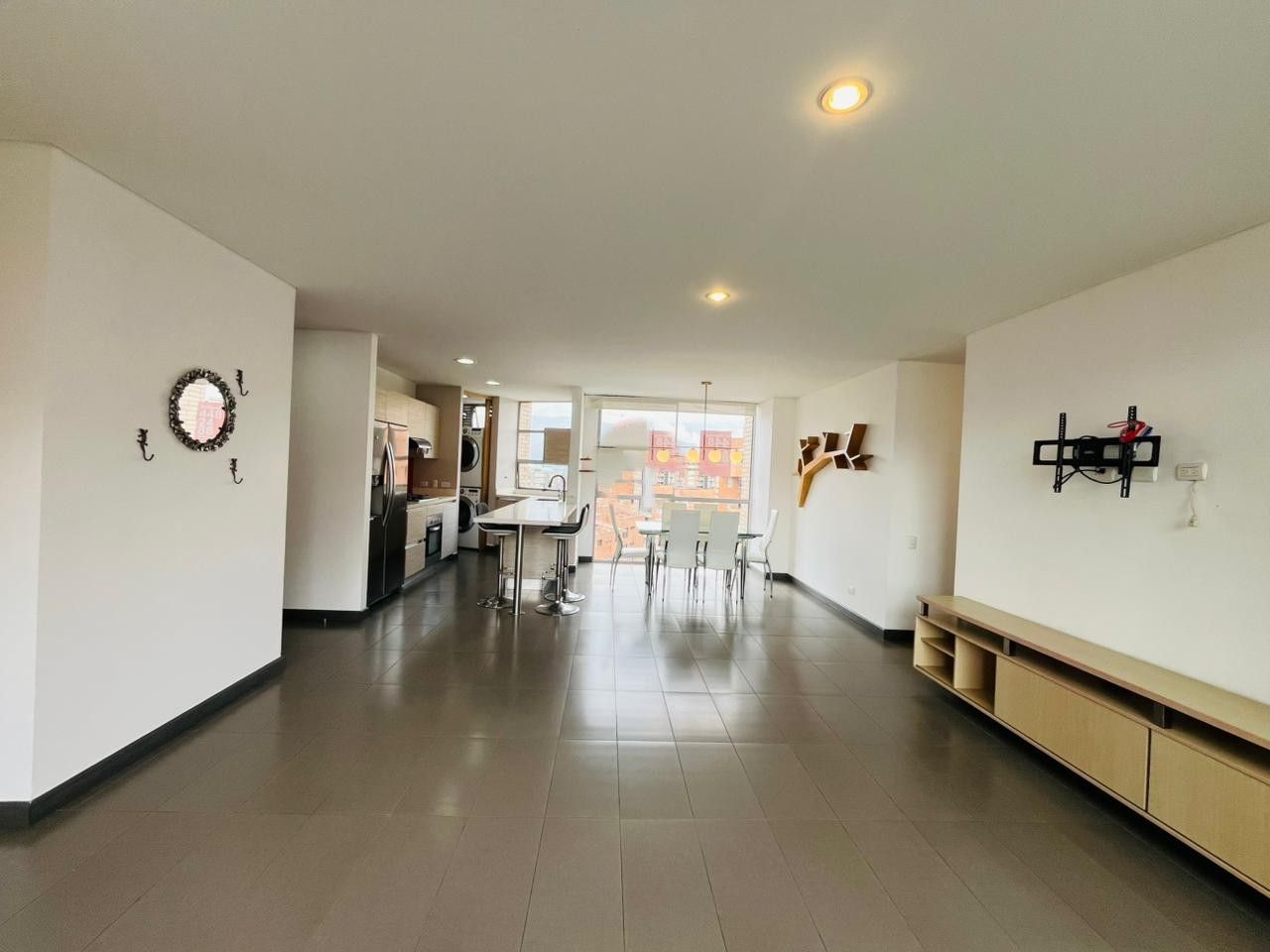 Apartamento en arriendo Antioquia Medellín La Linde 110 m2 Habitaciones 3 Baños 3 Garajes 2 Precio $6000000