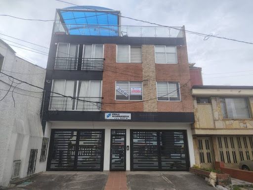 Apartamento en arriendo Cundinamarca Bogotá Normandía 76 m2 Habitaciones 3 Baños 2 Garajes 1 Precio $2700000