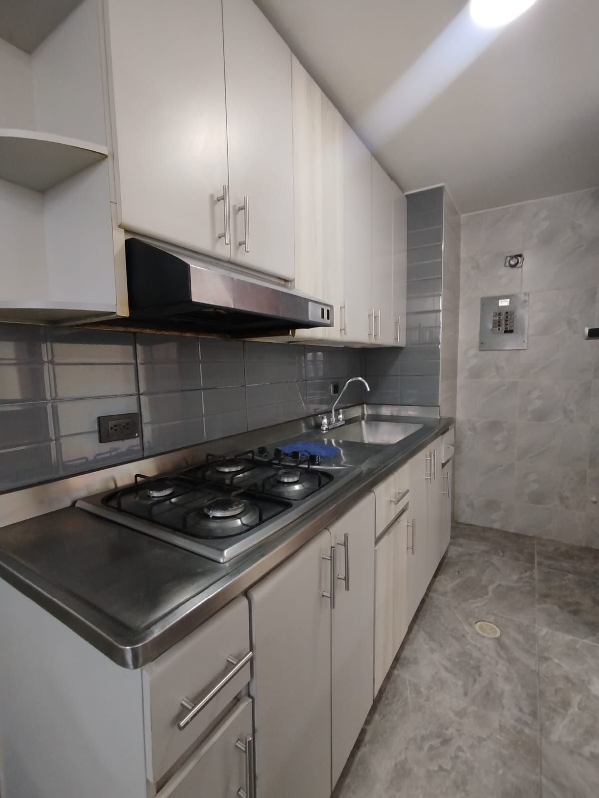 Apartamento en arriendo Risaralda Pereira Los Alpes 100 m2 Habitaciones 2 Baños 2 Garajes 0 Precio $2900000