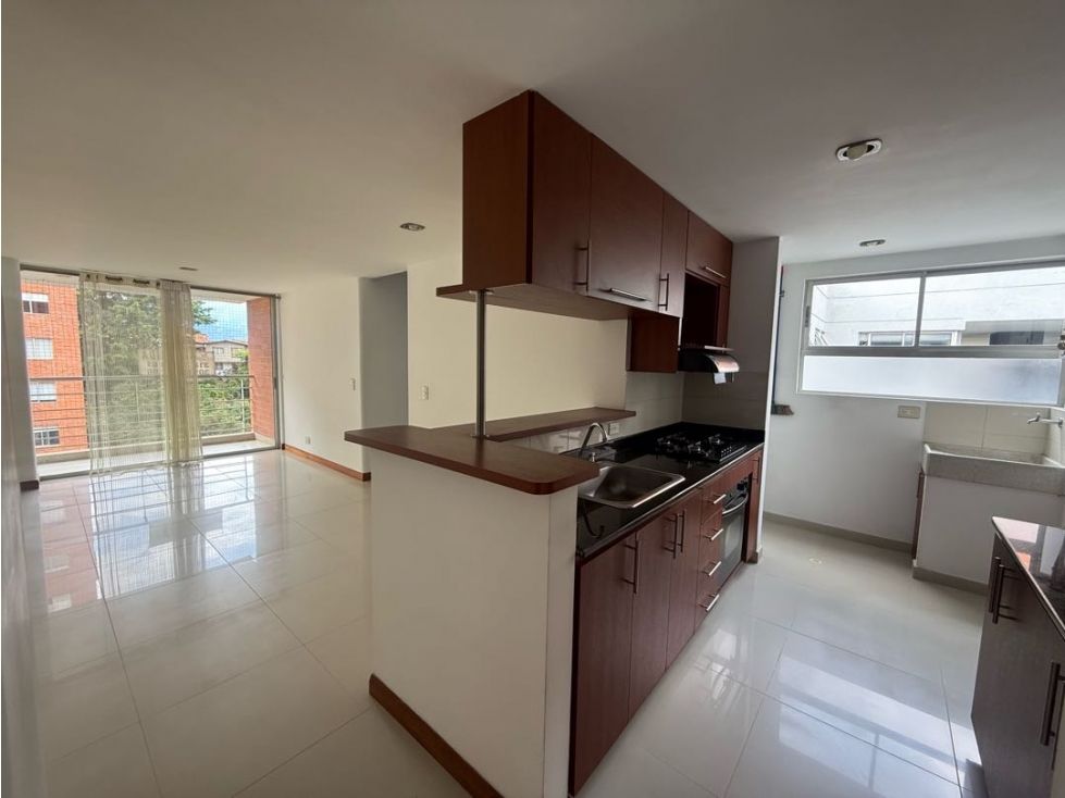 Apartamento en arriendo Antioquia Envigado Uribe Ángel 76 m2 Habitaciones 2 Baños 2 Garajes 1 Precio $3600000