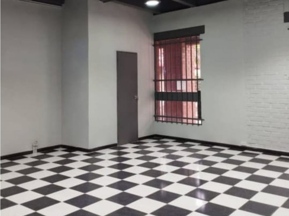 Local en venta Antioquia Medellín Villanueva 21 m2 Habitaciones 0 Baños 1 Garajes 0 Precio $350000000