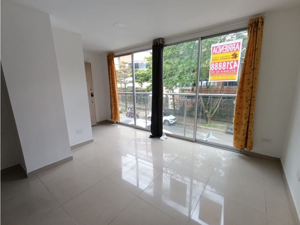 Apartamento en arriendo Antioquia Medellín Cuarta Brigada 60 m2 Habitaciones 3 Baños 2 Garajes 1 Precio $2500000