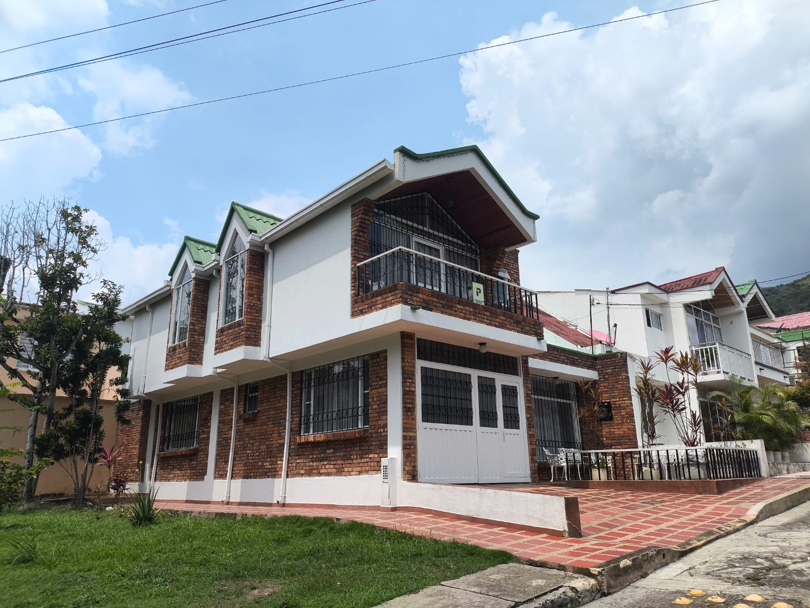 Casa en venta Cundinamarca Villeta Las Acacias 177 m2 Habitaciones 4 Baños 4 Garajes 1 Precio $550000000