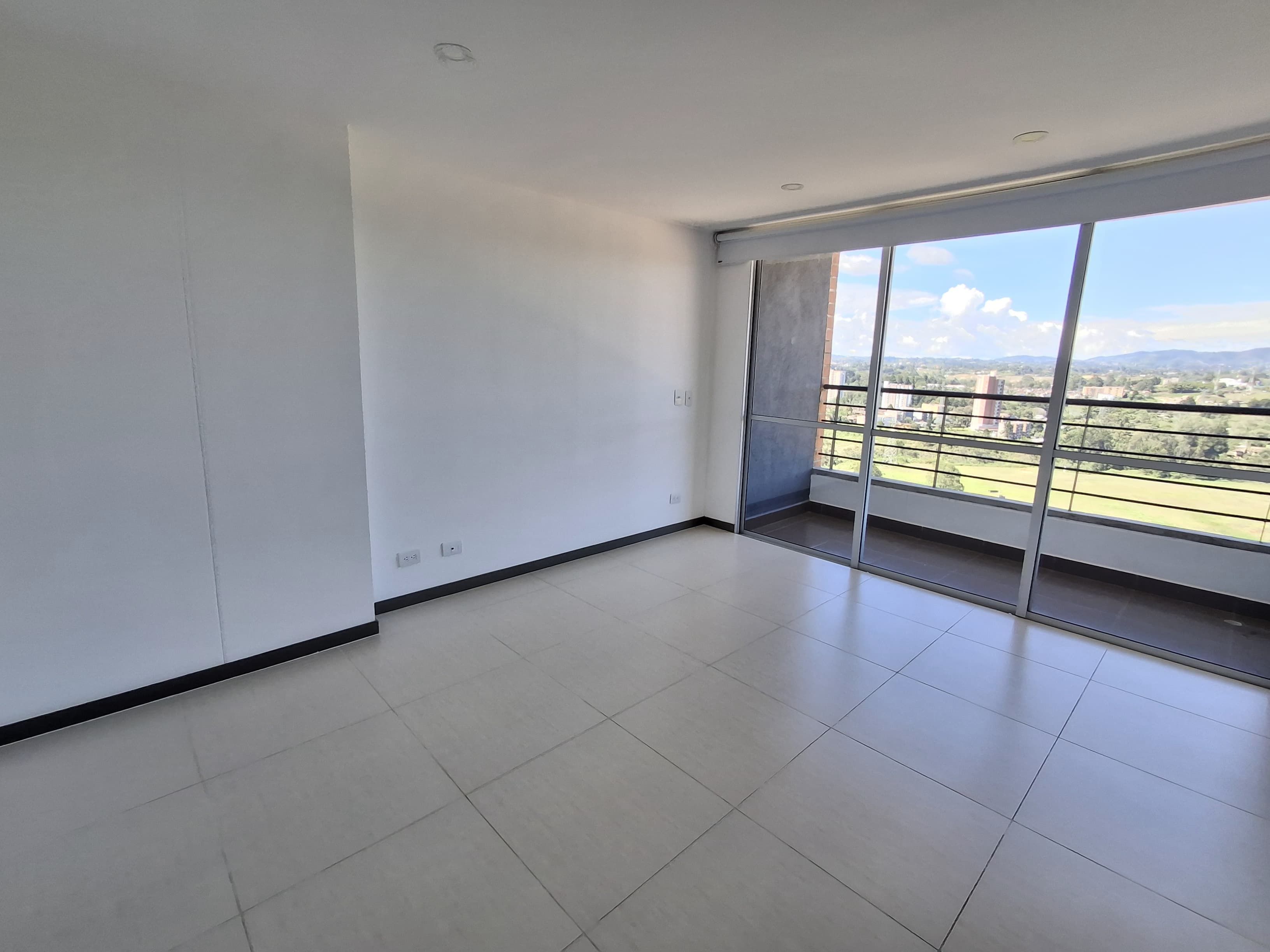 Apartamento en arriendo Antioquia Rionegro Cuatro Esquinas 123 m2 Habitaciones 3 Baños 3 Garajes 1 Precio $3700000