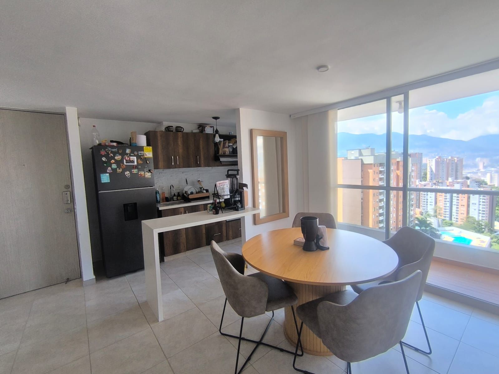 Apartamento en venta Antioquia Envigado Loma Del Barro 64 m2 Habitaciones 3 Baños 2 Garajes 1 Precio $438000000