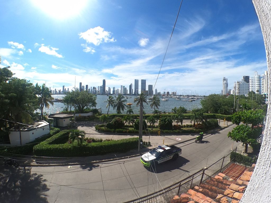 Apartamento en arriendo Bolívar Cartagena Manga 130 m2 Habitaciones 3 Baños 2 Garajes 0 Precio $5000000