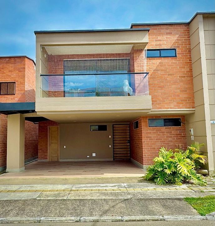 Casa en venta Antioquia Rionegro El Porvenir 186 m2 Habitaciones 4 Baños 4 Garajes 2 Precio $900000000