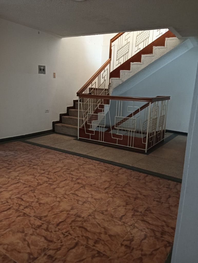 Casa en arriendo Cundinamarca Soacha Linconl 367 m2 Habitaciones 5 Baños 5 Garajes 4 Precio $6000000