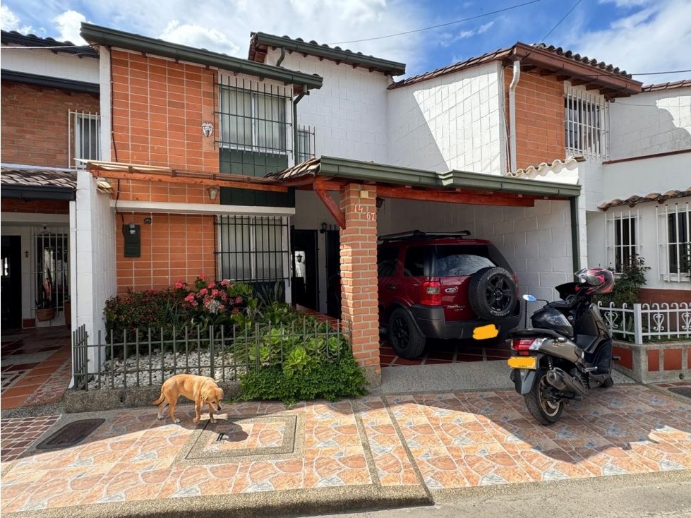 Casa en venta Antioquia La Ceja Fray Eugenio Ramirez Salazar 96 m2 Habitaciones 3 Baños 2 Garajes 1 Precio $420000000