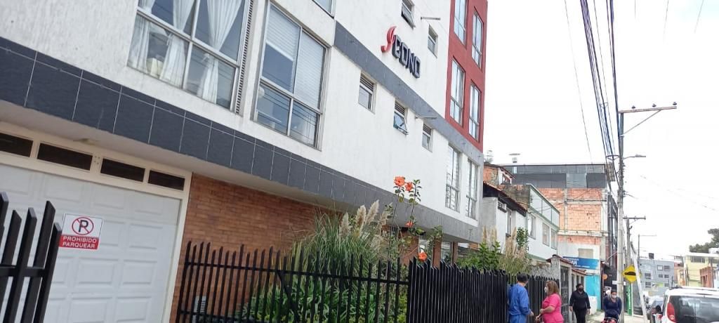 Apartamento en arriendo Cundinamarca Bogotá Centro Fontibon 65 m2 Habitaciones 3 Baños 2 Garajes 1 Precio $1744300