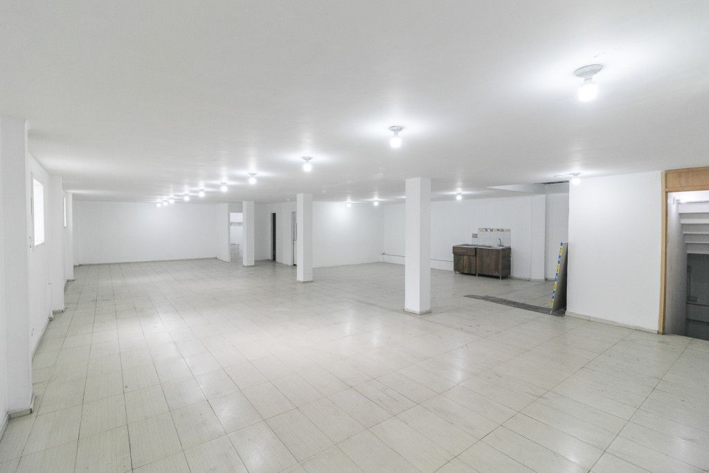 Oficina en arriendo Cundinamarca Bogotá Chapinero Central 220 m2 Habitaciones 0 Baños 3 Garajes 0 Precio $14000000