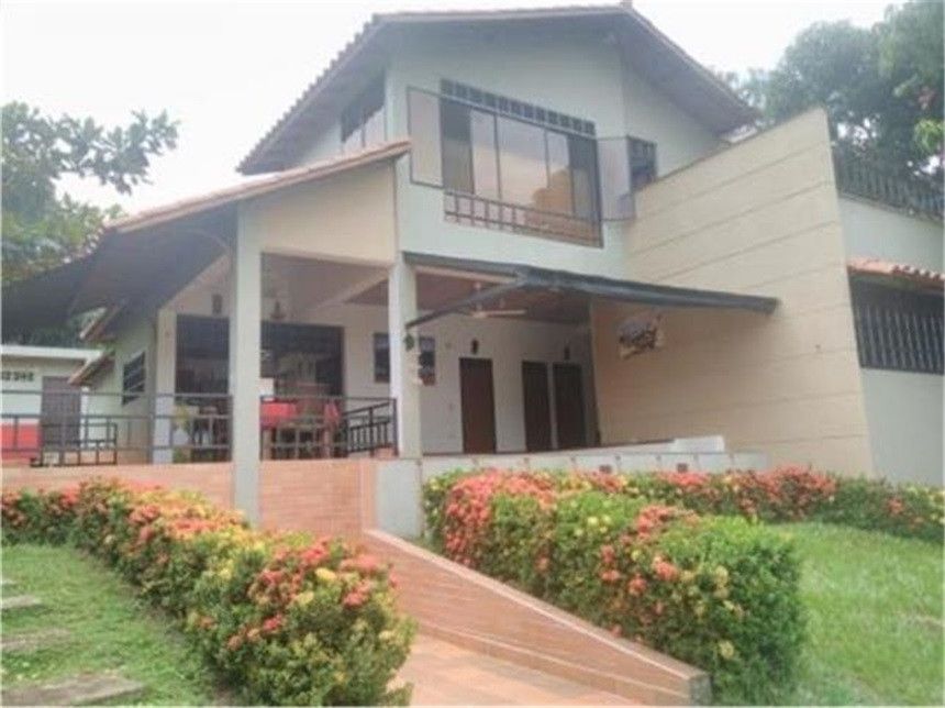 Casa Campestre en venta Cundinamarca Agua De Dios Agua De Dios 2400 m2 Habitaciones 7 Baños 7 Garajes 10 Precio $995000000