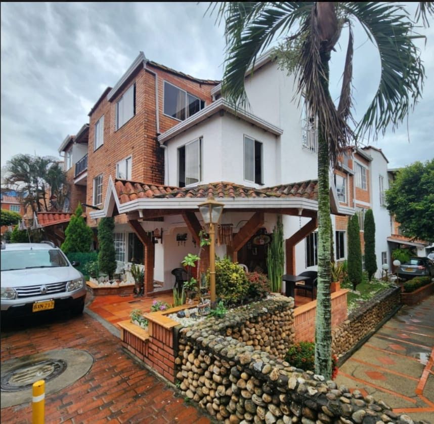 Casa en venta Santander Floridablanca Tairona Ii 115 m2 Habitaciones 5 Baños 4 Garajes 1 Precio $560000000