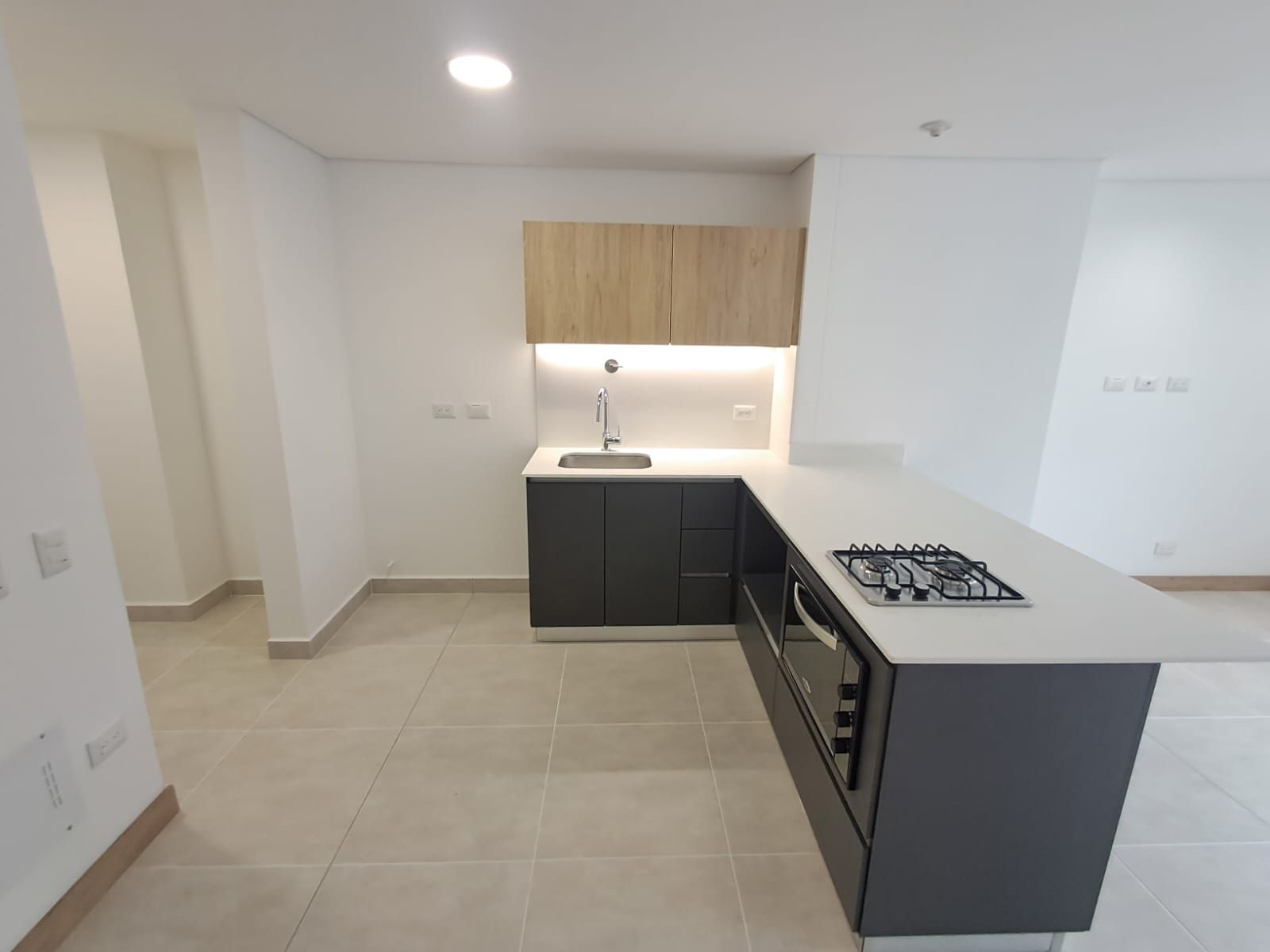 Apartamento en arriendo Antioquia Medellín Simesa 52 m2 Habitaciones 1 Baños 2 Garajes 1 Precio $3000000