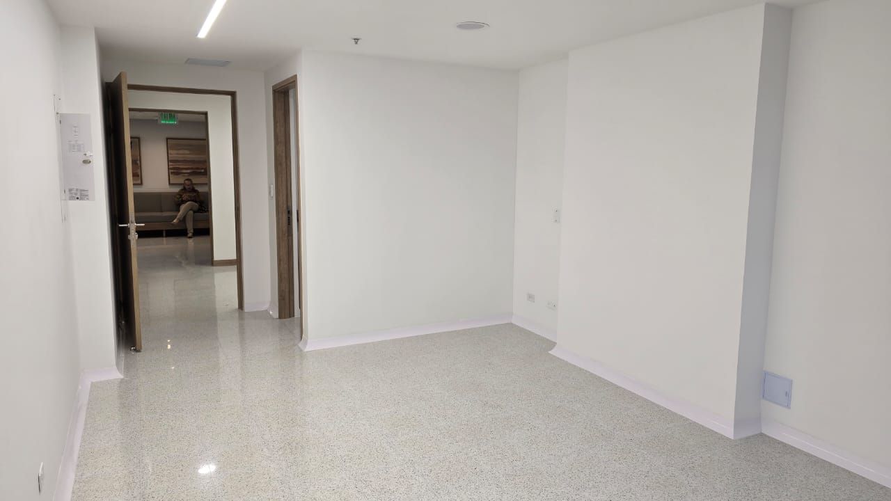 Consultorio en arriendo Antioquia Medellín Simesa 38 m2 Habitaciones 0 Baños 1 Garajes 1 Precio $4500000