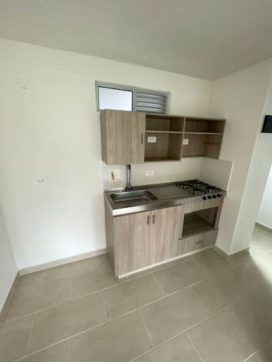 Apartamento en arriendo Antioquia Medellín Santa Rosa De Lima 65 m2 Habitaciones 3 Baños 2 Garajes 1 Precio $2300000