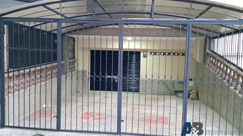 Local en arriendo Antioquia Medellín El Velodromo 21 m2 Habitaciones 0 Baños 1 Garajes 0 Precio $3200000