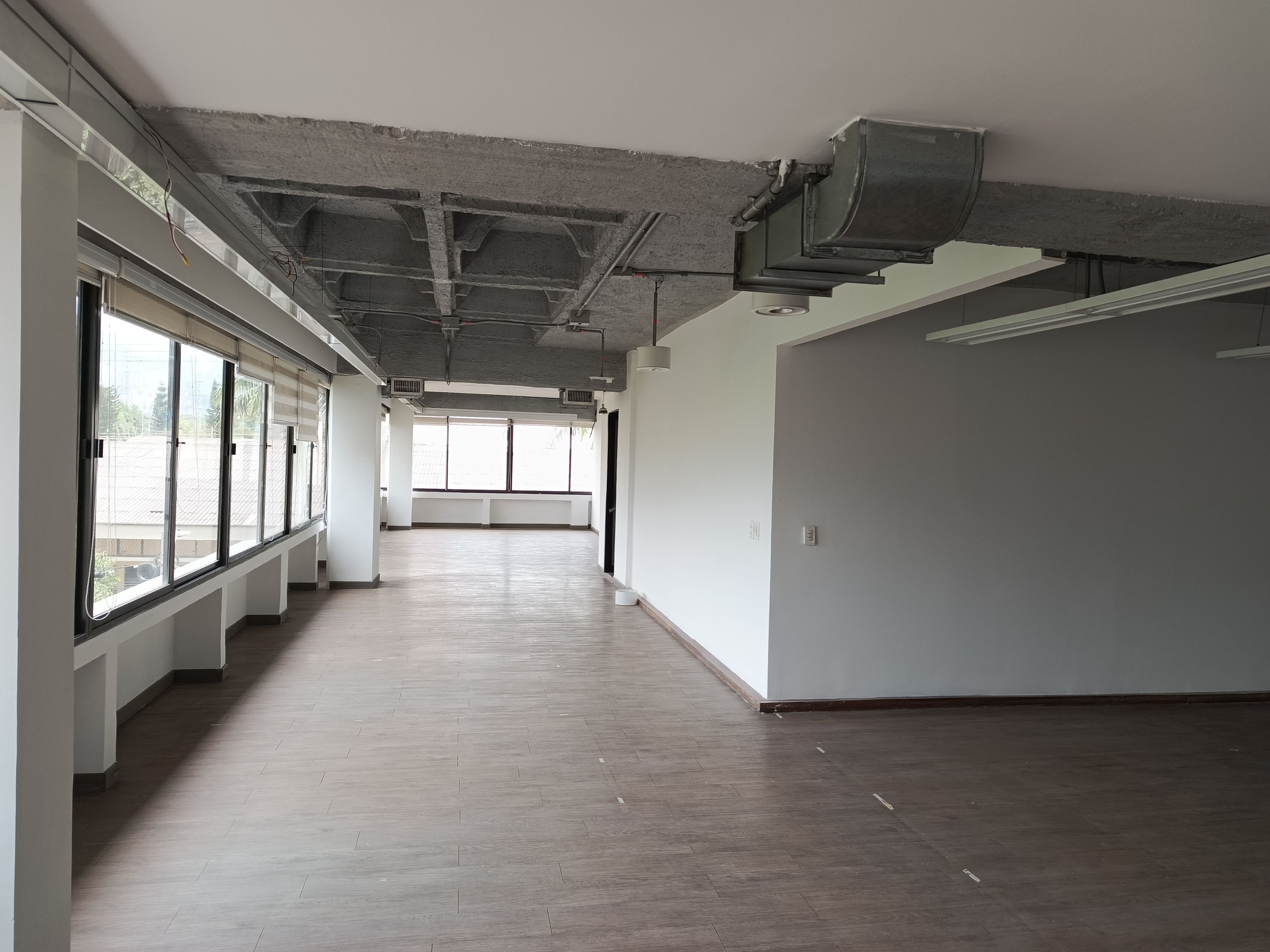 Local Comercial en arriendo Antioquia Itagüí La Esmeralda 287 m2 Habitaciones 0 Baños 2 Garajes 0 Precio $17076500