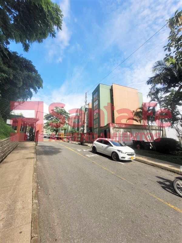 Apartamento en arriendo Antioquia Envigado El Dorado 66 m2 Habitaciones 3 Baños 2 Garajes 0 Precio $2600000