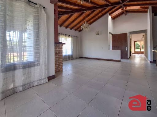 Casa Campestre en venta Antioquia La Ceja La Ceja 3000 m2 Habitaciones 3 Baños 4 Garajes 2 Precio $1600000000