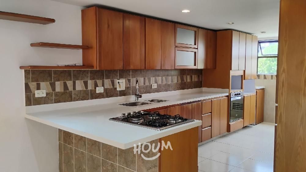 Apartamento en arriendo Antioquia Medellín Alejandria 200 m2 Habitaciones 3 Baños 3 Garajes 0 Precio $7000000