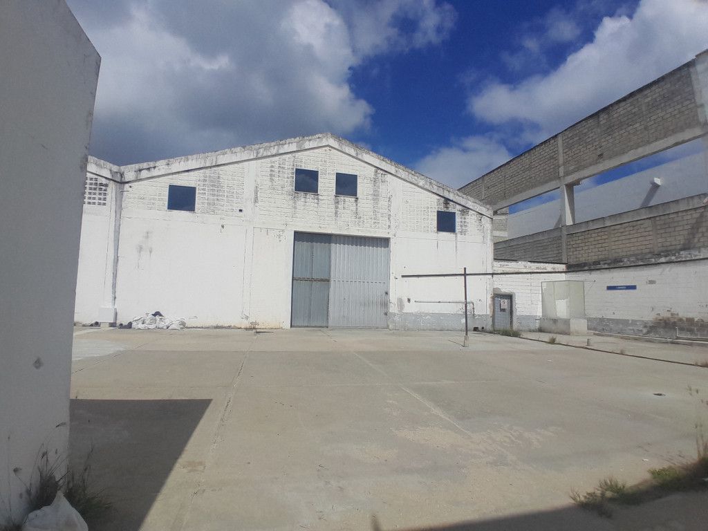 Bodega en arriendo Atlántico Barranquilla Batallon Infanteria 1 m2 Habitaciones 0 Baños 1 Garajes 0 Precio $38000000