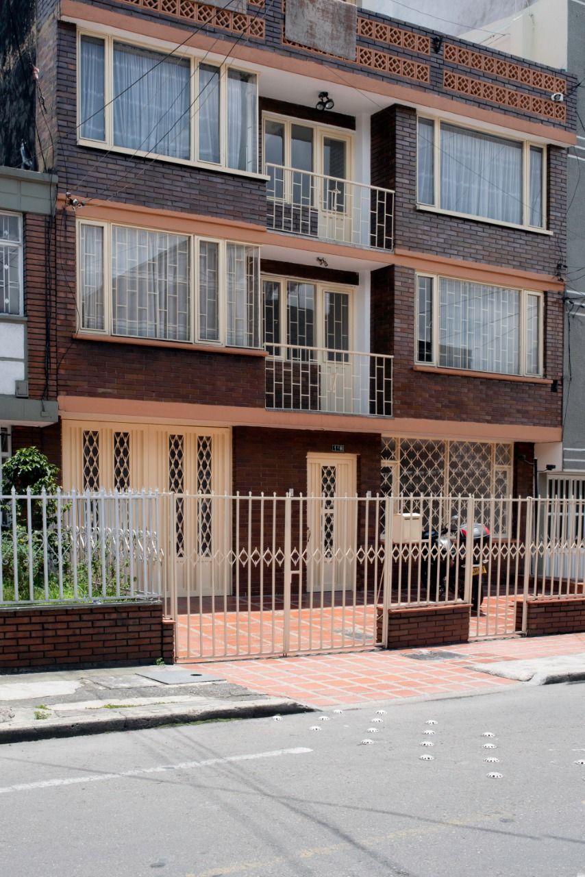 Apartamento en arriendo Cundinamarca Bogotá Santa Matilde 160 m2 Habitaciones 4 Baños 2 Garajes 0 Precio $2650000