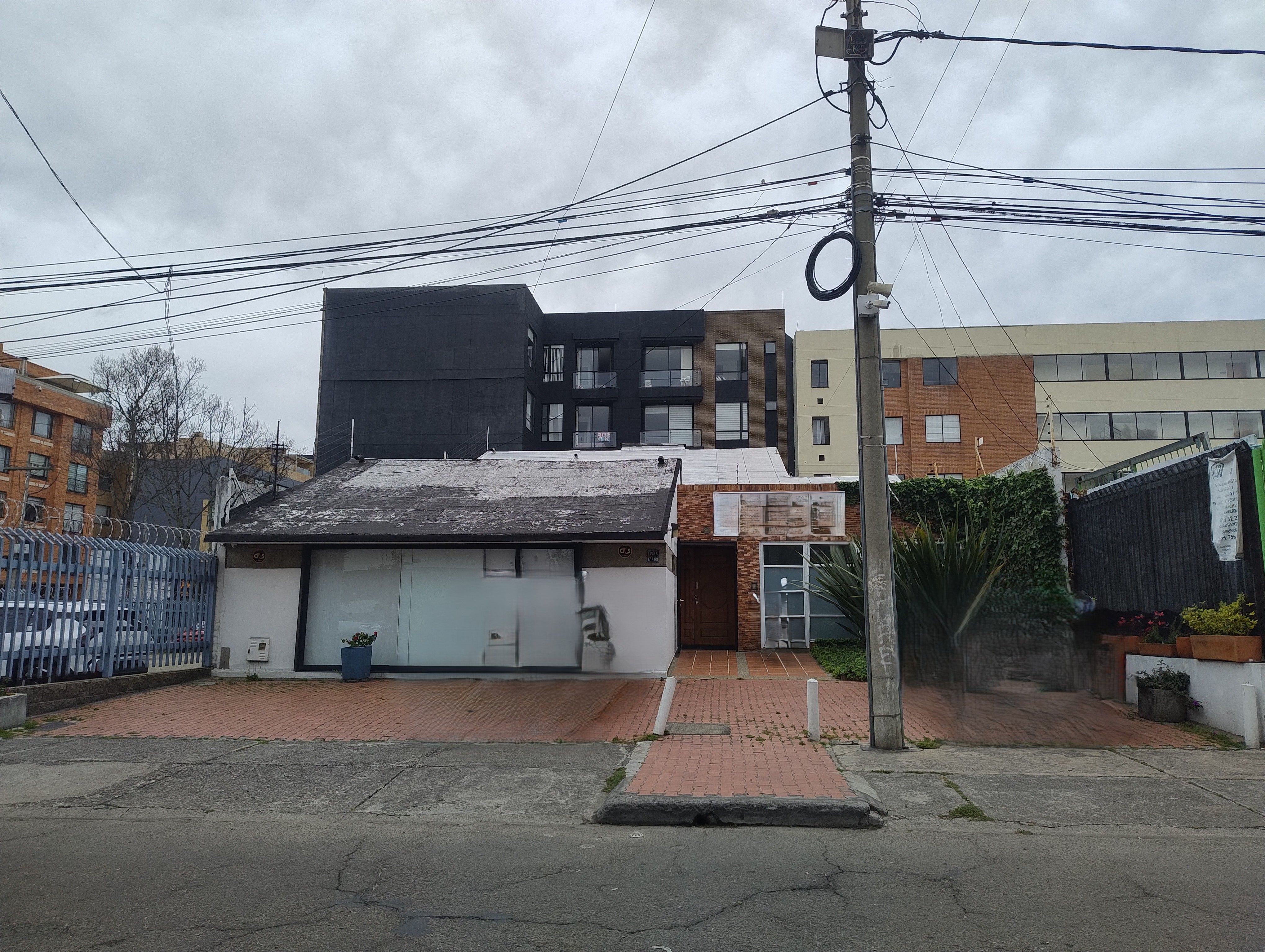 Casa en venta Cundinamarca Bogotá Cjr Balzares 460 m2 Habitaciones 6 Baños 5 Garajes 4 Precio $3000000000