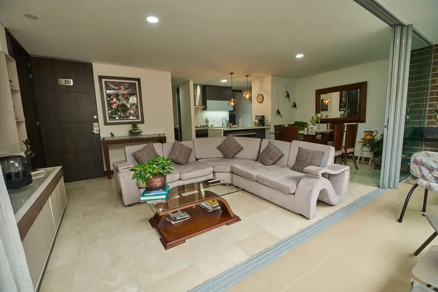Apartamento en venta Antioquia Medellín Laureles 110 m2 Habitaciones 3 Baños 3 Garajes 1 Precio $665000000