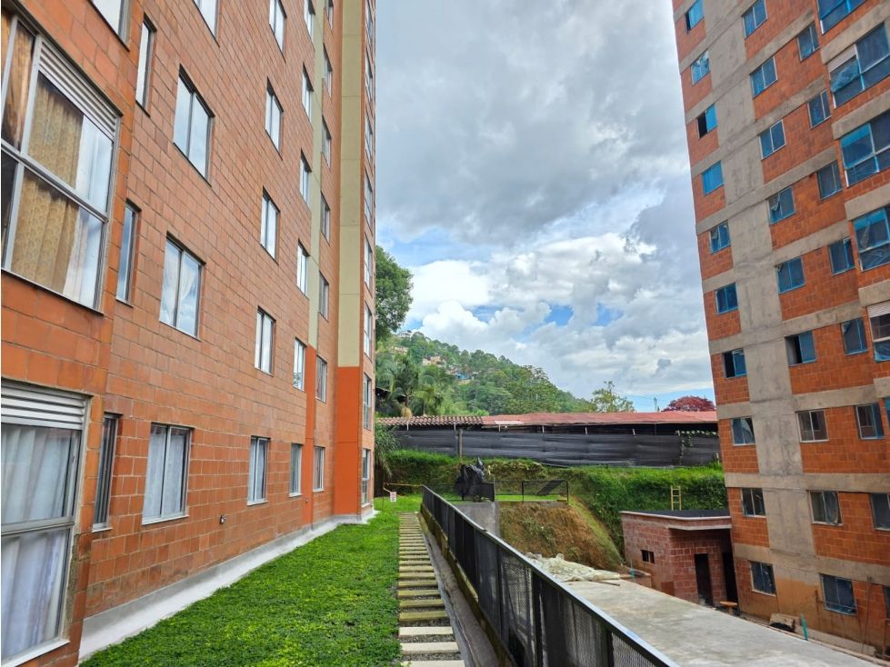 Apartamento en venta Antioquia Sabaneta Ancon Sur 42 m2 Habitaciones 2 Baños 1 Garajes 1 Precio $260000000