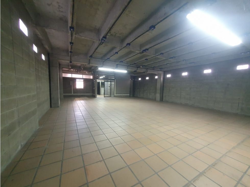 Bodega en arriendo Antioquia Medellín Urbanizacion Palma 30 222 m2 Habitaciones 0 Baños 4 Garajes 0 Precio $5800000