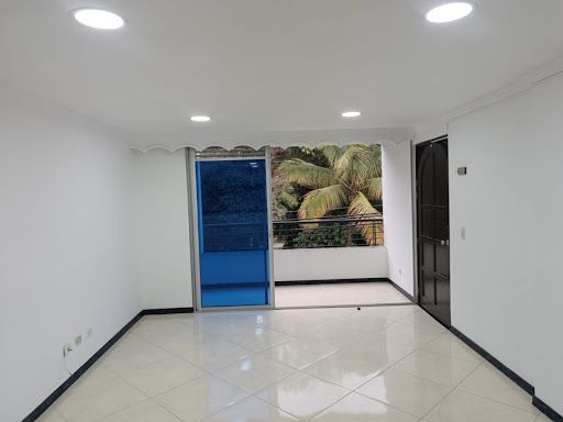 Apartamento en arriendo Antioquia Medellín Los Colores 90 m2 Habitaciones 2 Baños 1 Garajes 1 Precio $2700000