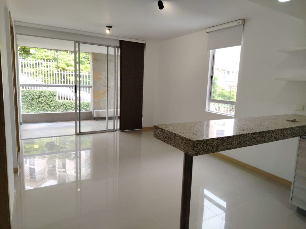Apartamento en arriendo Valle Del Cauca Cali Eucarístico 53 m2 Habitaciones 2 Baños 3 Garajes 0 Precio $2500000