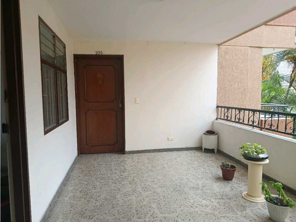 Apartamento en venta Antioquia Medellín El Nogal- Los Almendros 77 m2 Habitaciones 2 Baños 2 Garajes 1 Precio $490000000