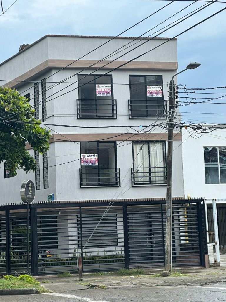 Apartaestudio en arriendo Valle Del Cauca Cali Urbanización Colseguros 20 m2 Habitaciones 1 Baños 1 Garajes 1 Precio $900000