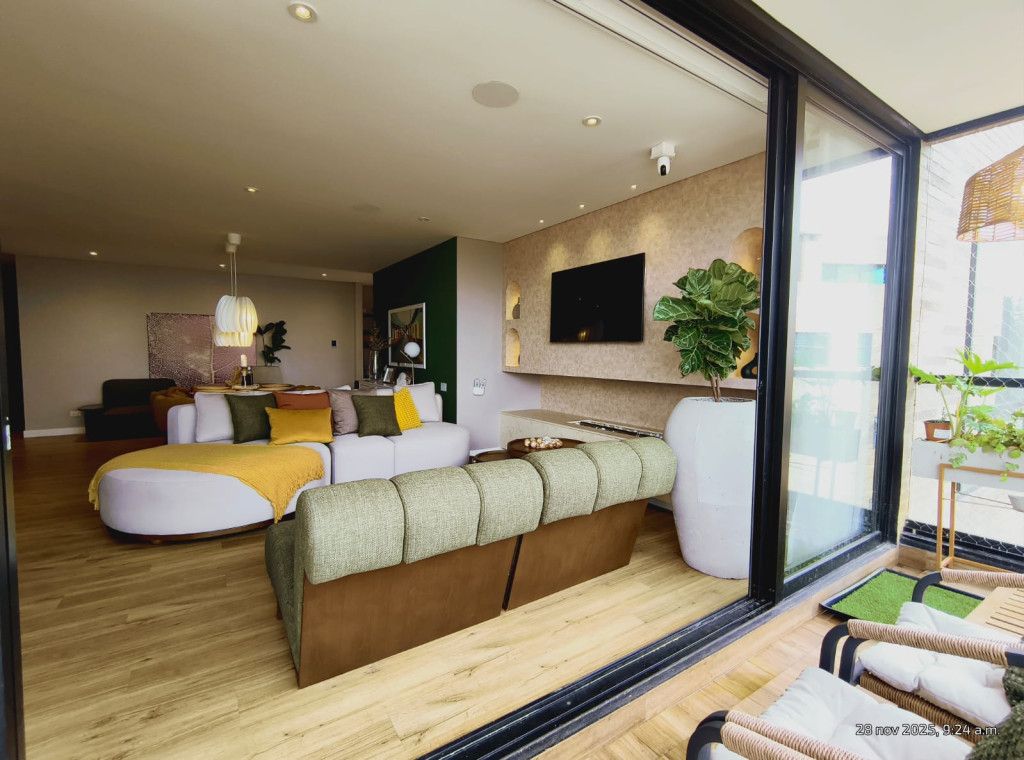 Apartamento en arriendo Cundinamarca Bogotá Los Naranjos 190 m2 Habitaciones 3 Baños 4 Garajes 3 Precio $13122000