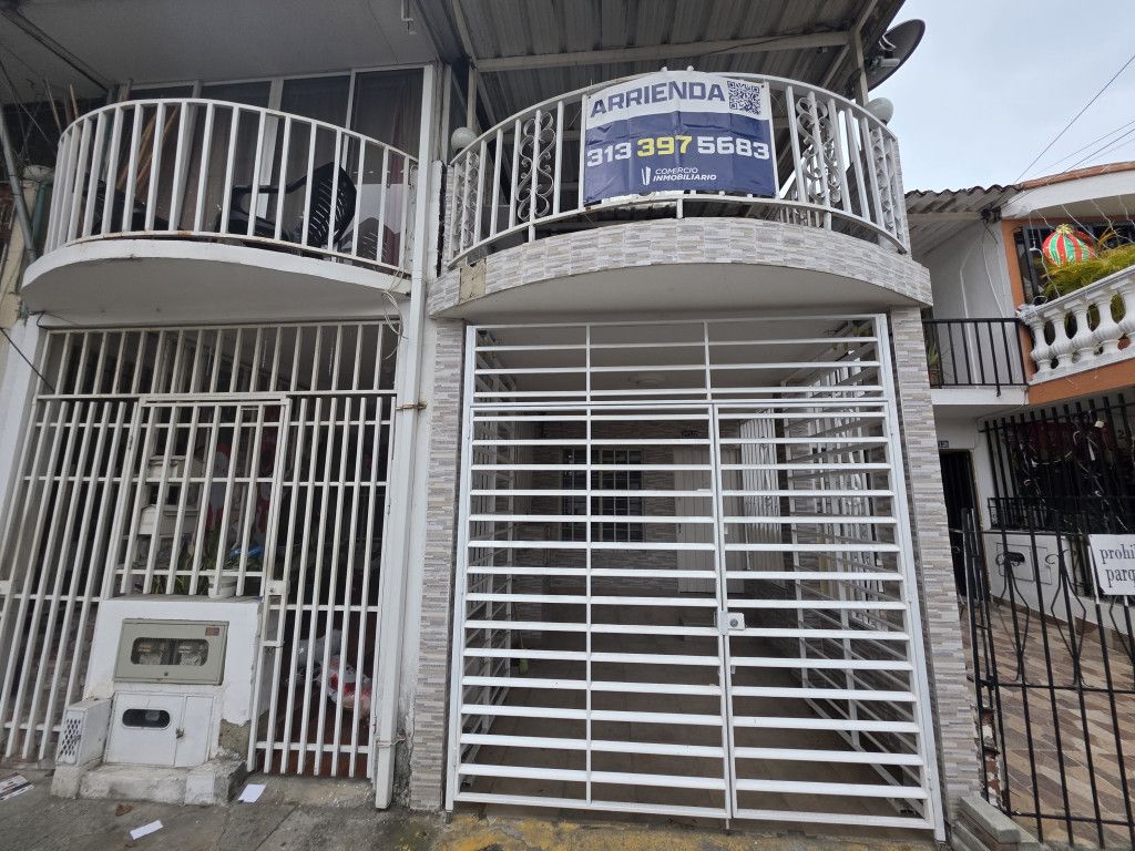 Casa en arriendo Valle Del Cauca Cali Brisas De Los Álamos 50 m2 Habitaciones 2 Baños 2 Garajes 1 Precio $1050000