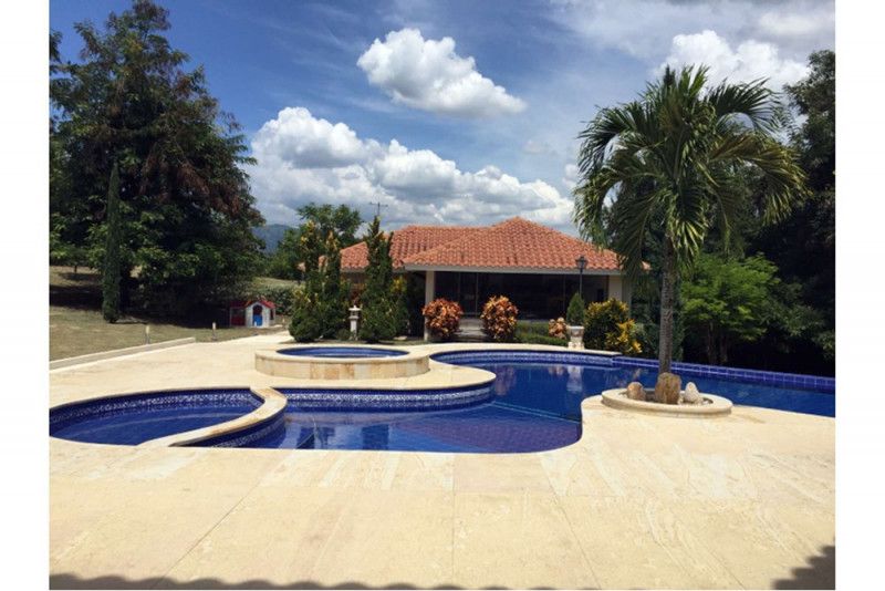 Casa en venta Cundinamarca Anapoima Anapoima 1400 m2 Habitaciones 5 Baños 9 Garajes 4 Precio $3700000000