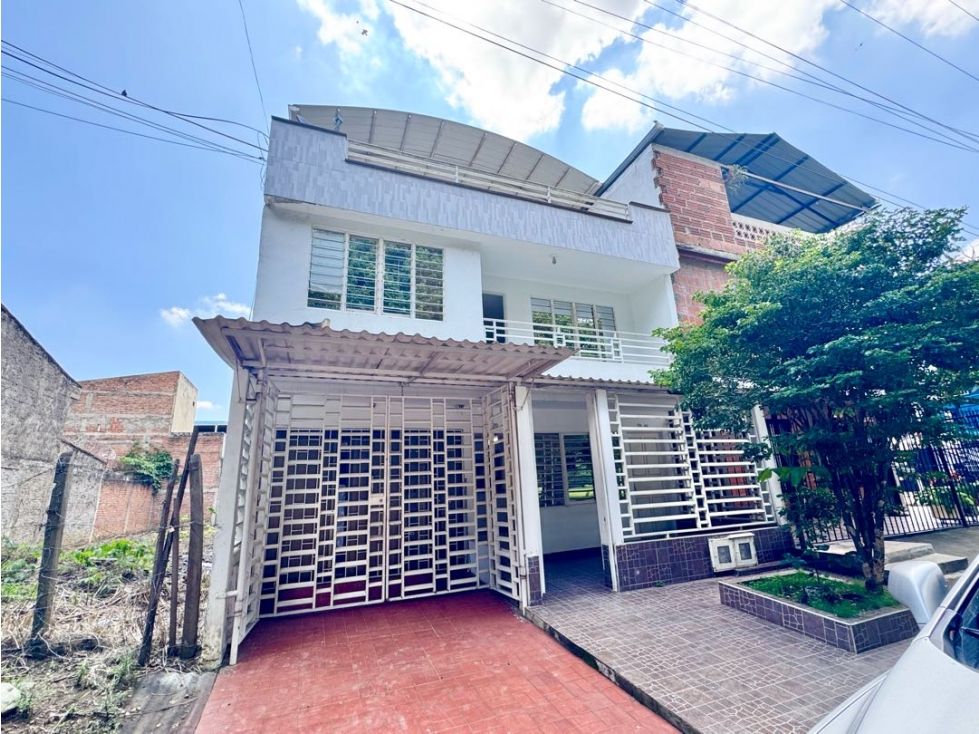 Casa en venta Valle Del Cauca Jamundí La Pradera 480 m2 Habitaciones 7 Baños 7 Garajes 2 Precio $460000000