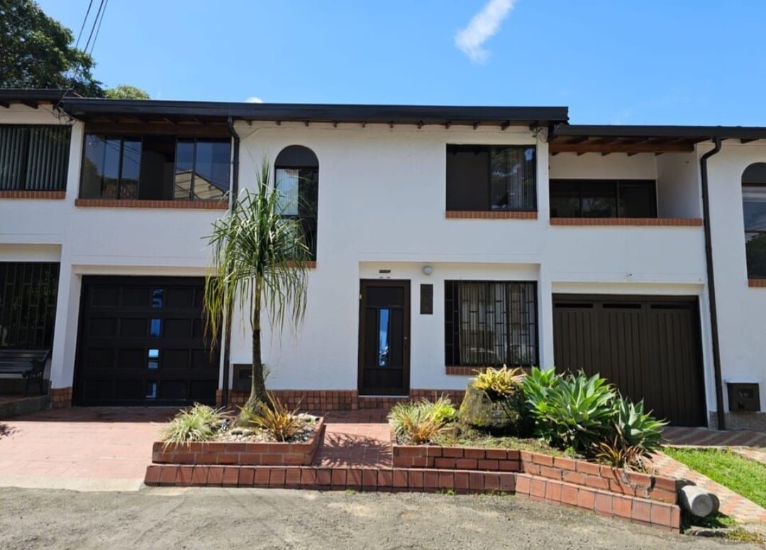 Casa en venta Antioquia Envigado Alcalá 145 m2 Habitaciones 4 Baños 3 Garajes 1 Precio $870000000