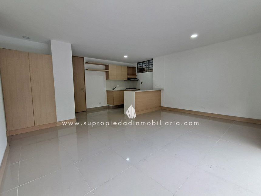 Apartamento en arriendo Antioquia Medellín Asomadera No2 68 m2 Habitaciones 2 Baños 2 Garajes 1 Precio $3300000