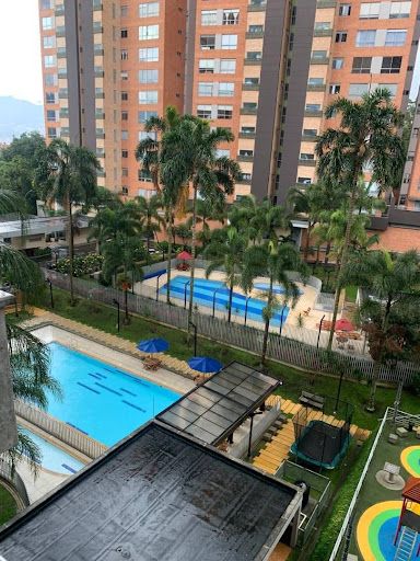 Apartamento en arriendo Antioquia Envigado Zúñiga 100 m2 Habitaciones 2 Baños 3 Garajes 2 Precio $5000000